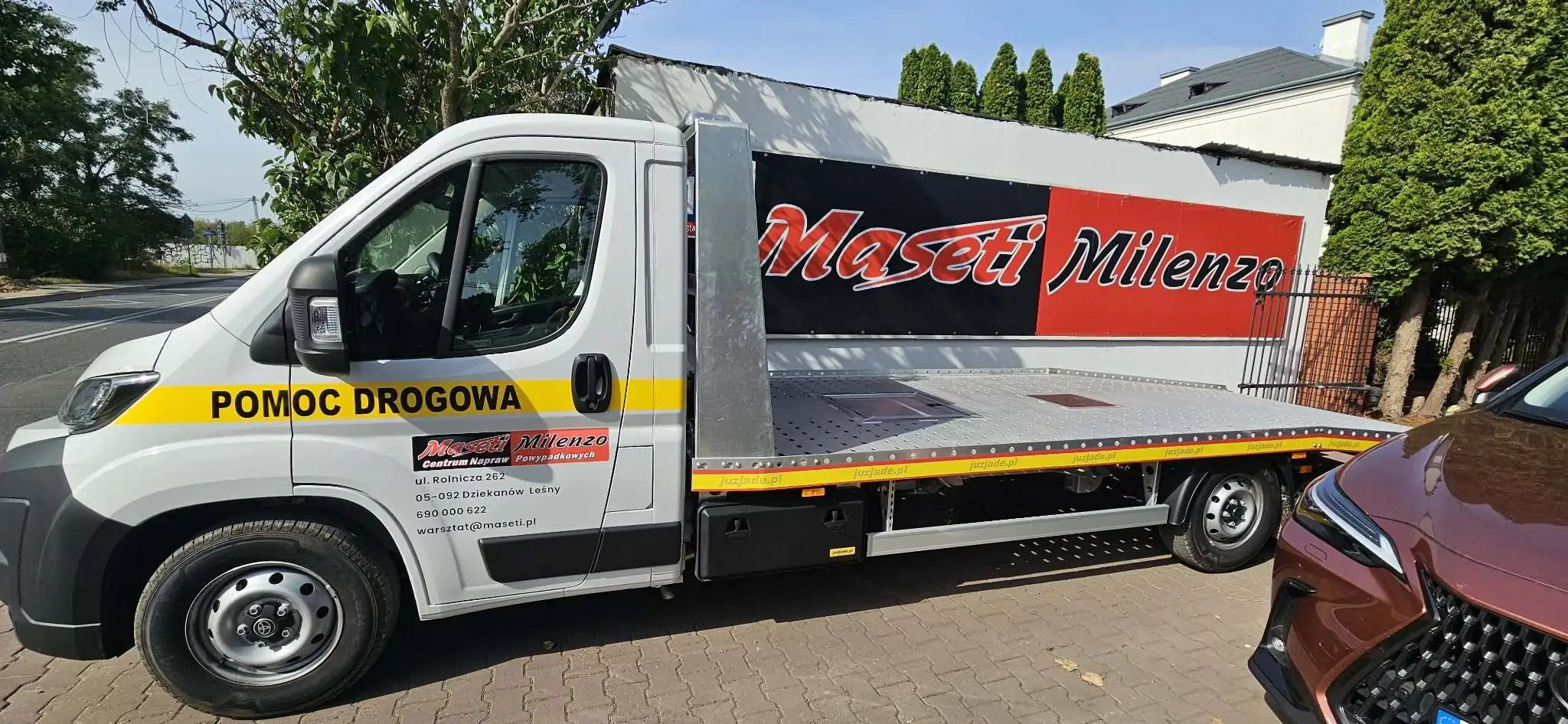 Laweta pomocy drogowej Maseti Milenzo – transport uszkodzonych pojazdów